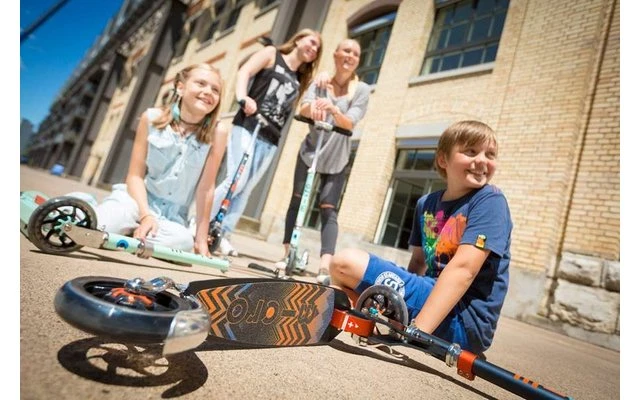 Micro Speed+ Klappbarer Aluminium Scooter Aztec Black – Bild 5