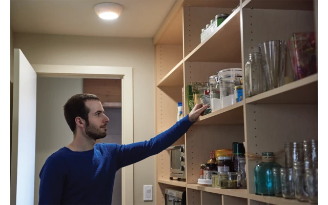 Mr. Beams MB991 Sensor Ultrahelle LED Deckenleuchte Batteriebetrieben Weiß â€“ Bild 3